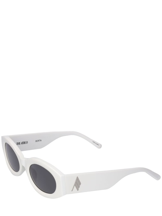 The Attico: Berta oval acetate sunglasses - Weiß/ Grau - women_1 | Luisa Via Roma