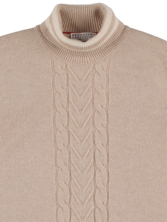 Brunello Cucinelli: Cashmere cable knit turtleneck sweater - Cream - kids-boys_1 | Luisa Via Roma