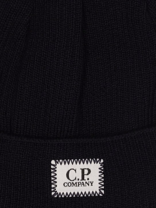 C.P. Company: Cappello beanie in lana a costine / logo - kids-boys_1 | Luisa Via Roma