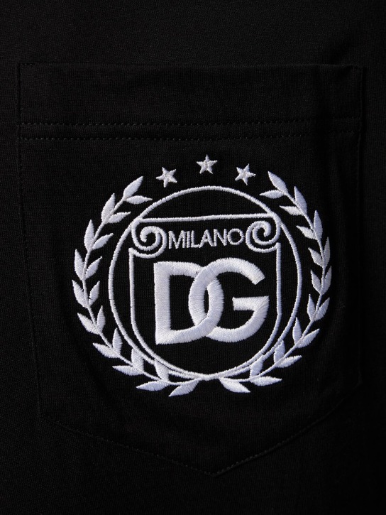 Dolce&Gabbana: T-shirt in cotone con logo - Nero - men_1 | Luisa Via Roma