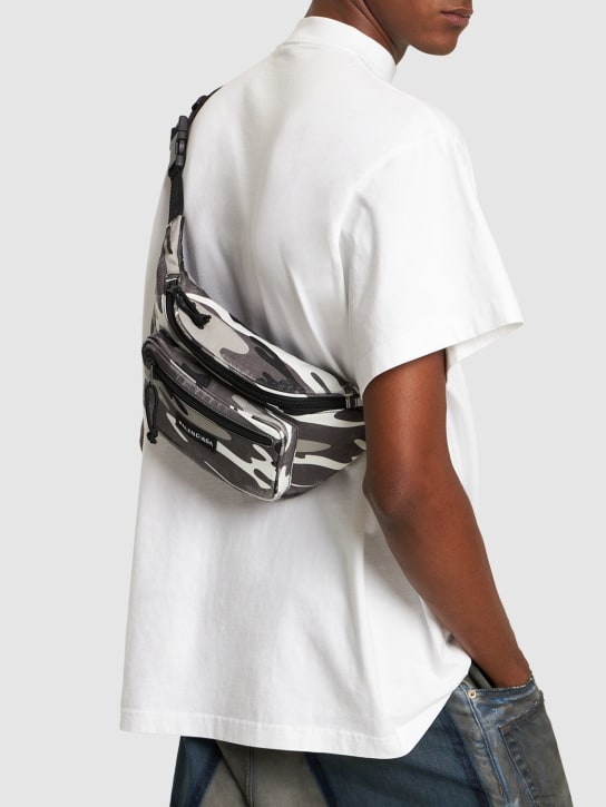 Balenciaga: Camo printed nylon belt bag - Grau/White - men_1 | Luisa Via Roma