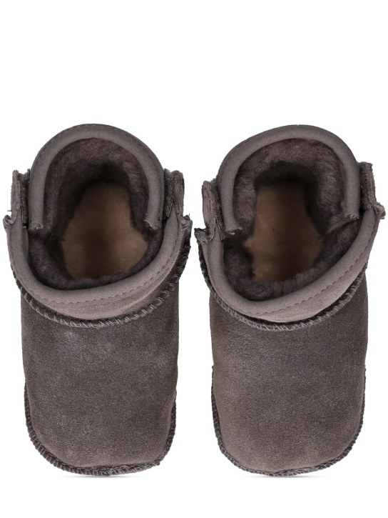 Ugg: Baby Classic shearling boots - Grey - kids-boys_1 | Luisa Via Roma