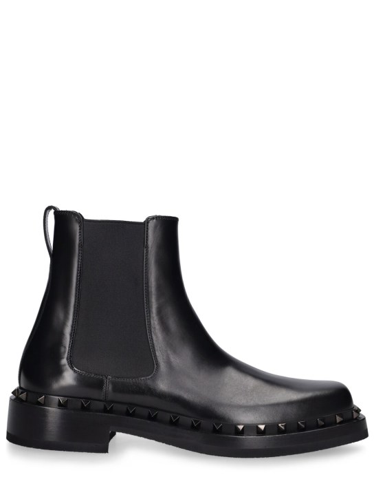 Valentino Garavani: 35mm Rockstud Beatle leather boots - Black - men_0 | Luisa Via Roma