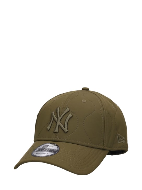 New Era: Cappello MLB quilted 9Forty New York Yankees - Verde - women_1 | Luisa Via Roma