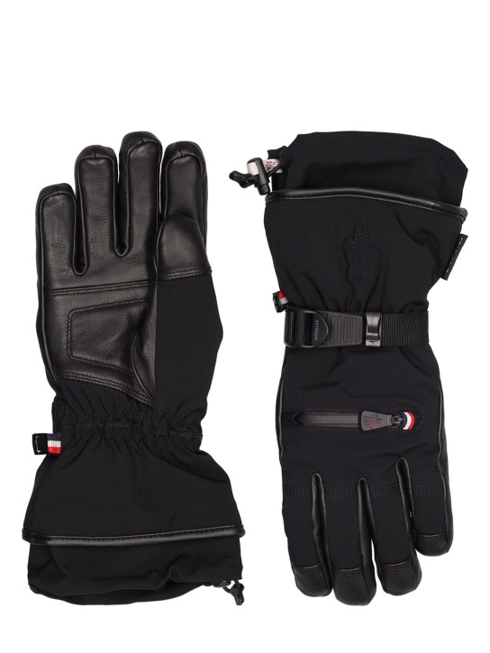Moncler Grenoble: Tech padded gloves - Black - women_0 | Luisa Via Roma