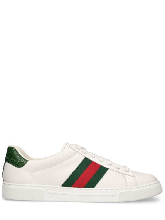 Gucci: 30mm hohe Sneakers aus Leder mit Webdetail „Ace“ - Weiß/Grün - men_0 | Luisa Via Roma