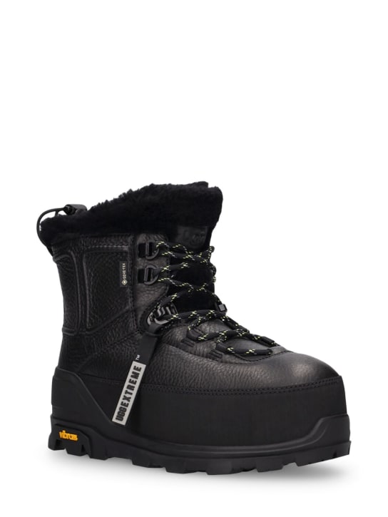 Ugg: Shasta leather hiking boots - Black - women_1 | Luisa Via Roma
