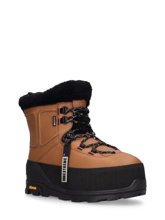 Ugg: Shasta leather hiking boots - Tan - women_1 | Luisa Via Roma