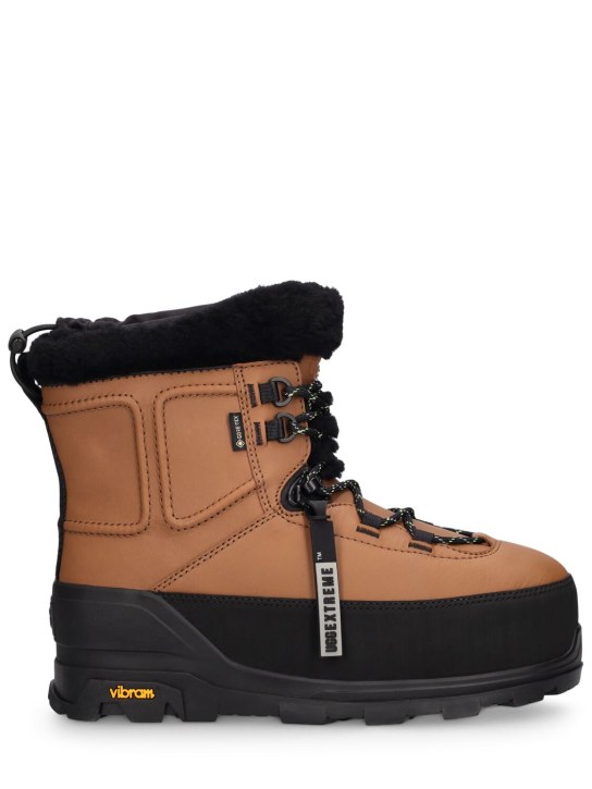 Ugg: Shasta leather hiking boots - Tan - men_0 | Luisa Via Roma