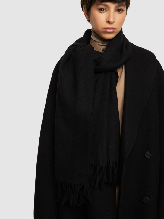 Toteme: Classic wool scarf - Black - women_1 | Luisa Via Roma