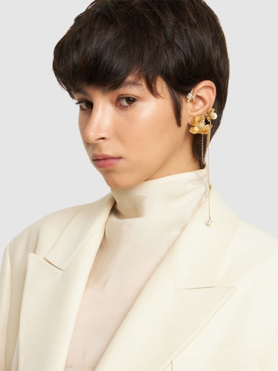 Jimmy Choo: Petal crystals mono ear cuff - Gold/Crystal - women_1 | Luisa Via Roma