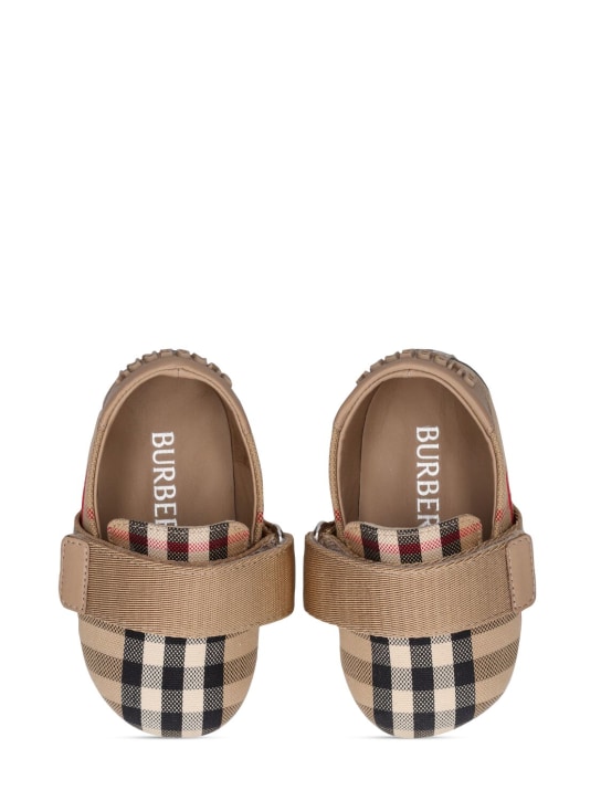 Burberry: Zapatos de bebé con correas - Beige - kids-girls_1 | Luisa Via Roma