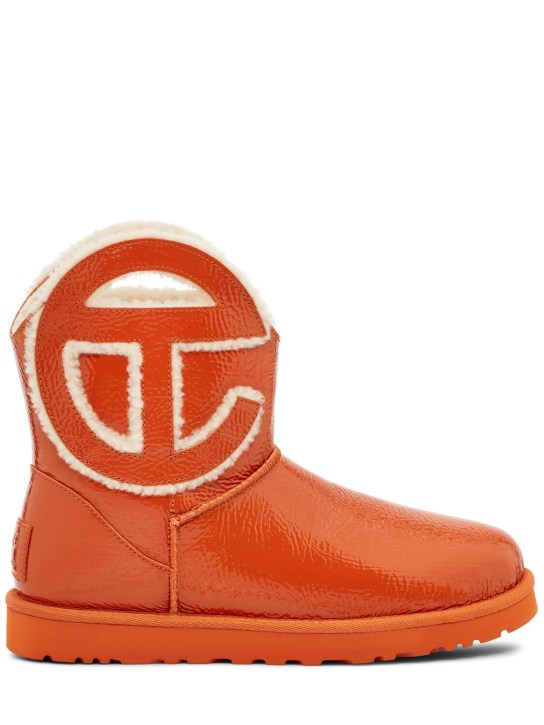 Ugg X Telfar: 10mm Telfar Mini crinkled patent boots - Spicy Pumpkin - women_0 | Luisa Via Roma
