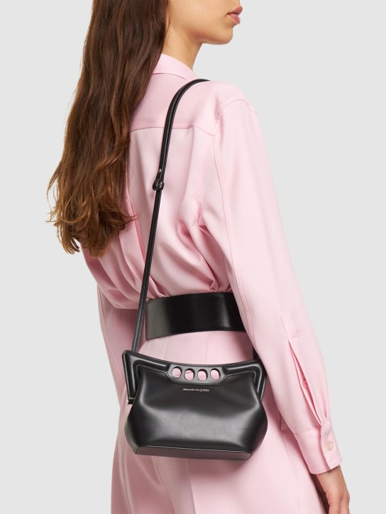 Alexander McQueen: The Mini Peak leather shoulder bag - Black - women_1 | Luisa Via Roma