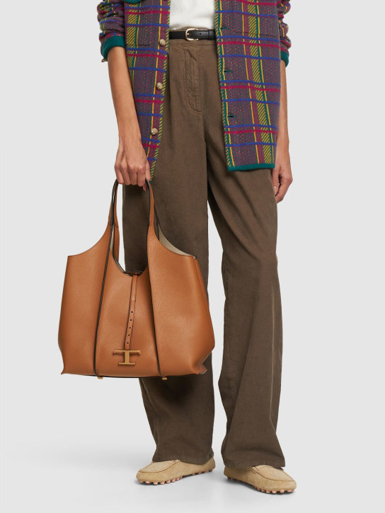 Tod's: Shopping T medium leather tote bag - Brown - women_1 | Luisa Via Roma