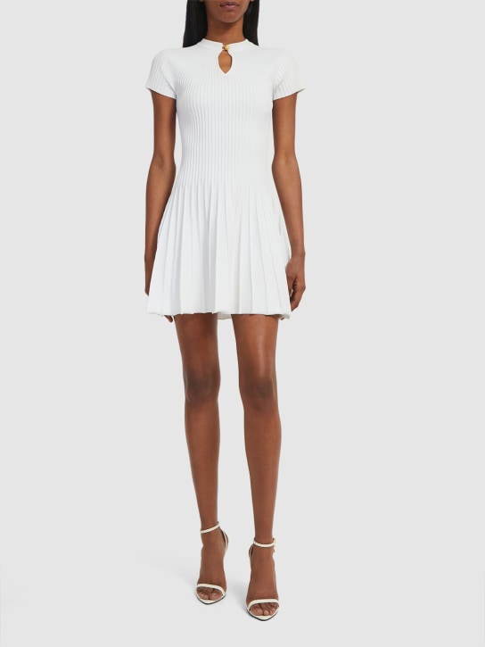 Balmain: Plissiertes, kurzärmeliges Minikleid - Weiß - women_1 | Luisa Via Roma