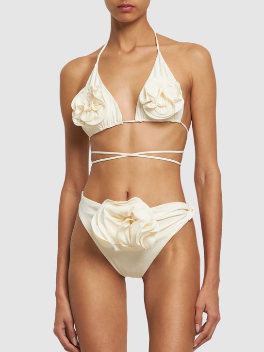 Magda Butrym: Top bikini de tech con flor - Crema - women_1 | Luisa Via Roma
