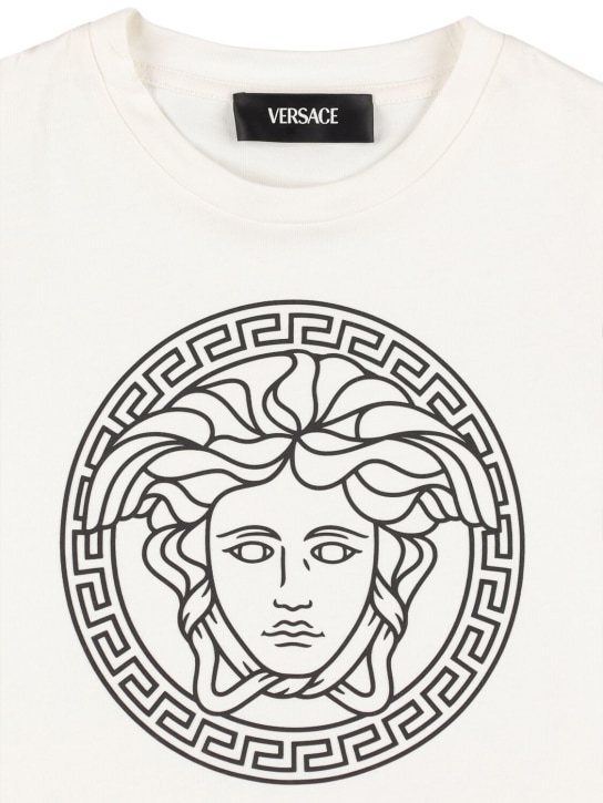 Versace: T-Shirt aus Baumwolljersey mit Medusadruck - Weiß/Schwarz - kids-boys_1 | Luisa Via Roma