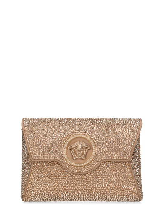 Versace: Mini Umschlagsclutch aus Satin mit Kristallen - Kamelhaarfarben - women_0 | Luisa Via Roma