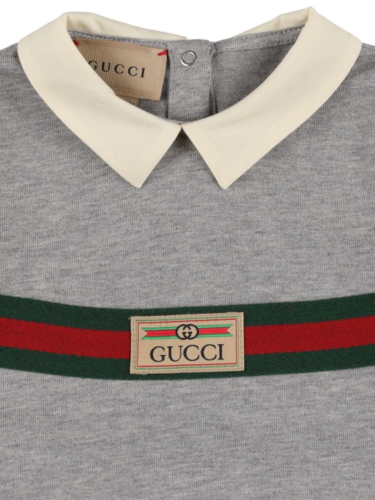 Gucci: Tutina e cuffietta in cotone pesante - Grigio Chiaro - kids-girls_1 | Luisa Via Roma
