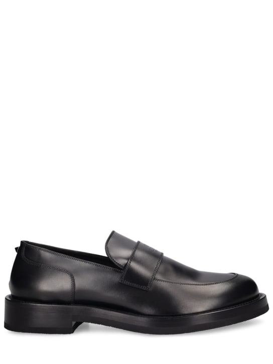 Valentino Garavani: 40mm Rockstud Essential leather loafers - Black - men_0 | Luisa Via Roma