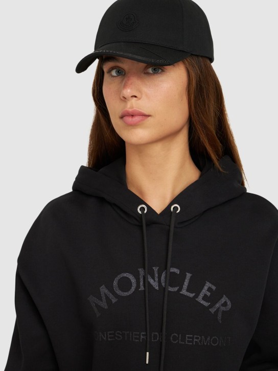 Moncler: 棉质华达呢棒球帽 - 黑色 - women_1 | Luisa Via Roma