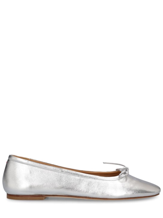 Aeyde: Zapatos planos de piel laminada 10mm - Plata - women_0 | Luisa Via Roma