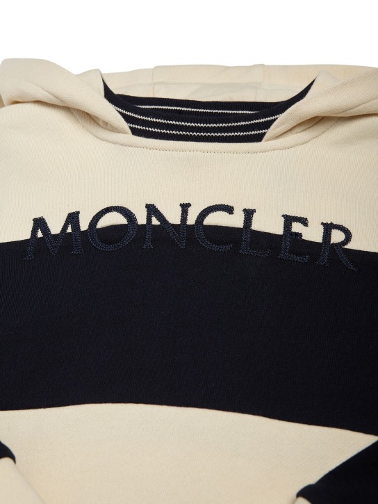 Moncler: Sweat-shirt en coton à logo à capuche - Bleu/Blanc - kids-boys_1 | Luisa Via Roma