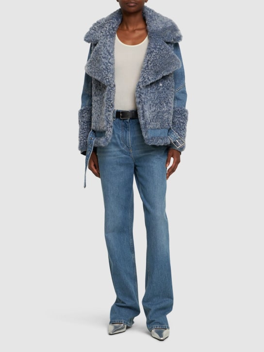 Chloé: Belted denim & shearling jacket - Blue - women_1 | Luisa Via Roma