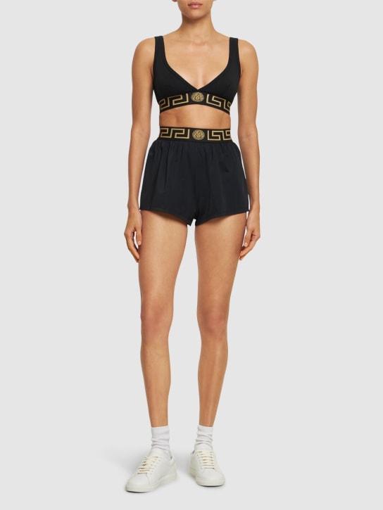 Versace: Shorts de lycra Greca - Negro - women_1 | Luisa Via Roma