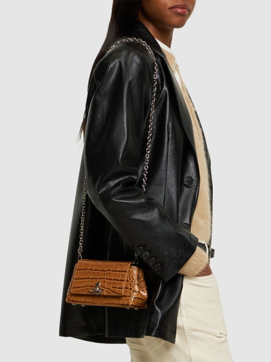Vivienne Westwood: Petit sac en cuir embossé Hazel - Brun Roux - women_1 | Luisa Via Roma