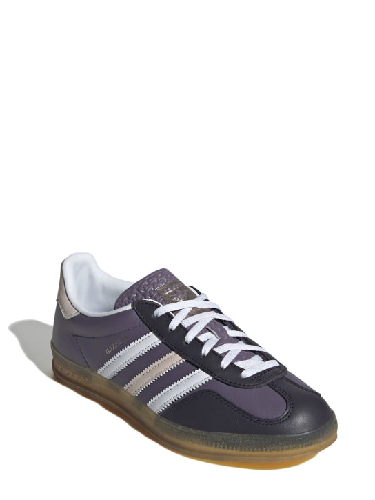 adidas Originals: Sneakers Gazelle Indoor - Violet/Blanc - women_1 | Luisa Via Roma