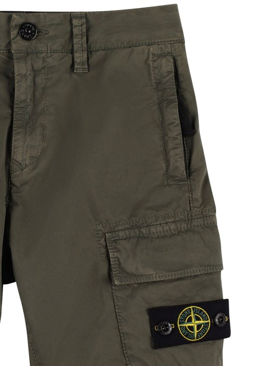 Stone Island: Stretch cotton gabardine cargo shorts - Military Green - kids-boys_1 | Luisa Via Roma
