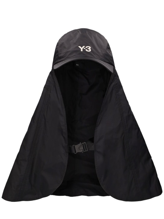 Y-3: Gorra con bufanda integrada - Negro - men_0 | Luisa Via Roma