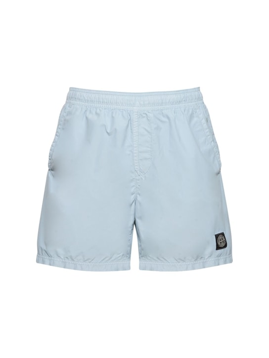 Stone Island: Shorts con patch logo - Celeste - men_0 | Luisa Via Roma