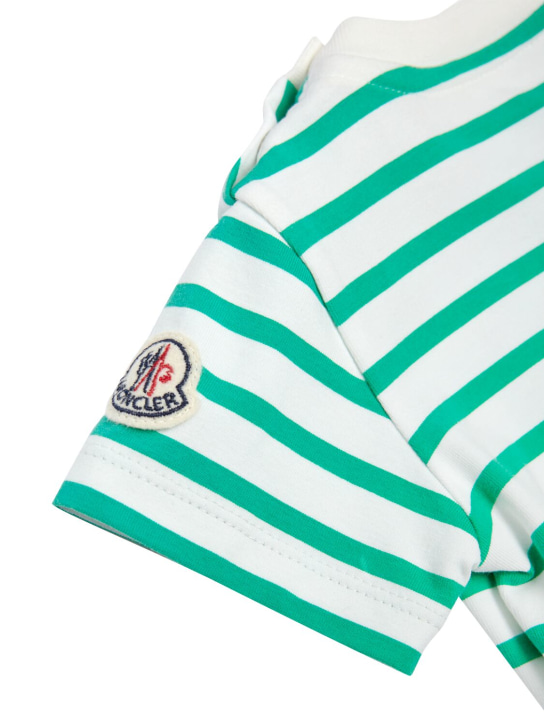 Moncler: T-shirt in cotone stretch - Bianco/Verde - kids-boys_1 | Luisa Via Roma
