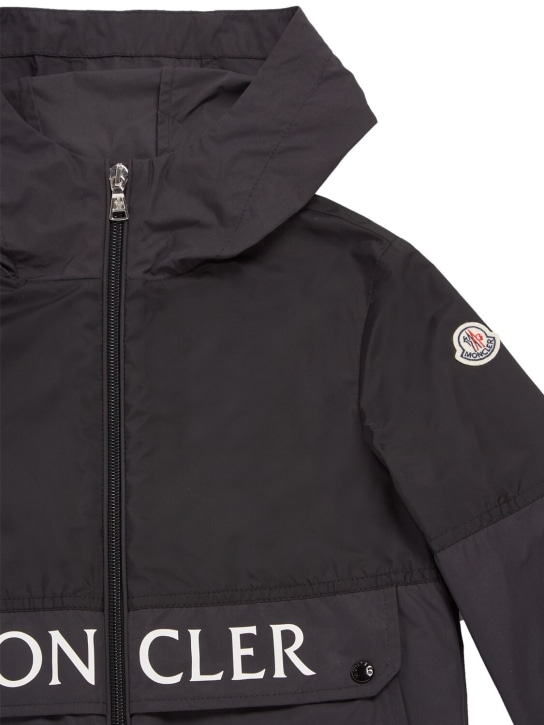 Moncler: Joly logo nylon rainwear jacket - Nero - kids-girls_1 | Luisa Via Roma