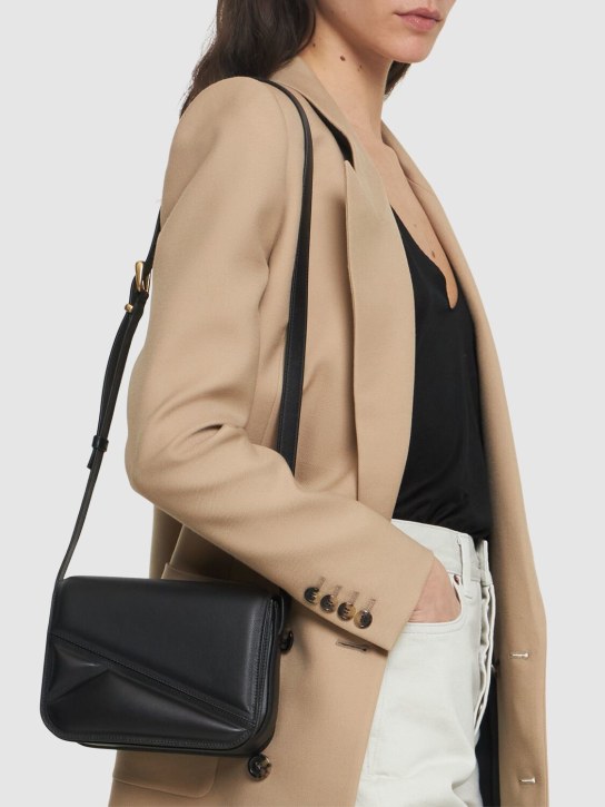Wandler: Medium Oscar Trunk leather shoulder bag - Black - women_1 | Luisa Via Roma
