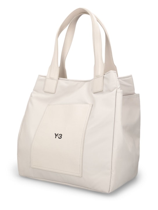 Y-3: Lux tote bag - White - men_1 | Luisa Via Roma