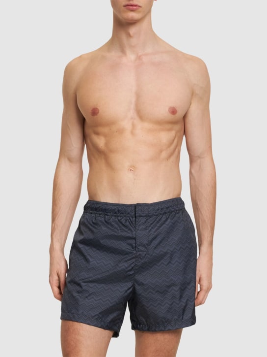 Missoni: Shorts mare in nylon con stampa - Navy - men_1 | Luisa Via Roma