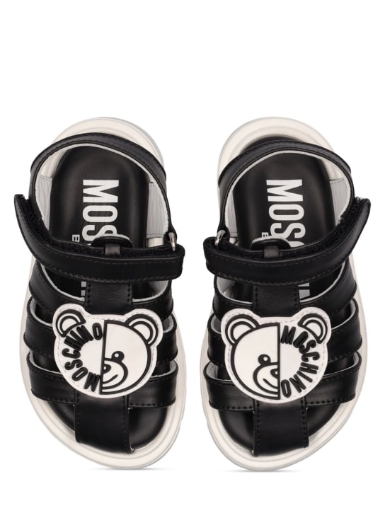 Moschino: Sandales en cuir imprimé logo avec patch ourson - Noir - kids-boys_1 | Luisa Via Roma