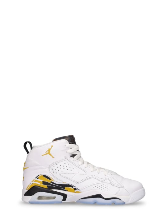 Nike: Sneakers „Jumpman 3-Peat“ - White/Yellow - kids-boys_0 | Luisa Via Roma