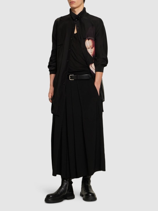 Yohji Yamamoto: R-Standard Hakama tech blend pants - Black - men_1 | Luisa Via Roma