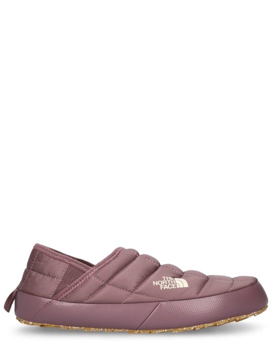 The North Face: Mules Thermoball Nuptse - Violet - women_0 | Luisa Via Roma
