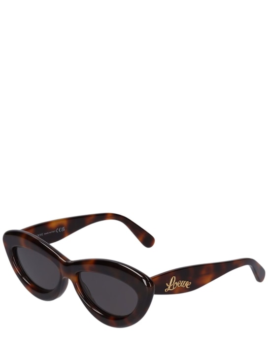 Loewe: Curvy cat-eye sunglasses - Black/Flame - men_1 | Luisa Via Roma