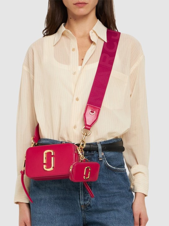 Marc Jacobs: The Snapshot leather shoulder bag - Lipstick Pink - women_1 | Luisa Via Roma