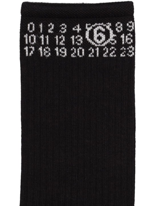 MM6 Maison Margiela: Socken aus Baumwollmischgewebe mit Logo - Schwarz - kids-boys_1 | Luisa Via Roma