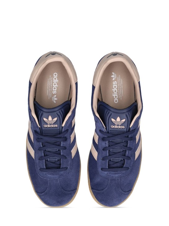 adidas Originals: Sneakers aus Wildleder "Gazelle" - kids-girls_1 | Luisa Via Roma