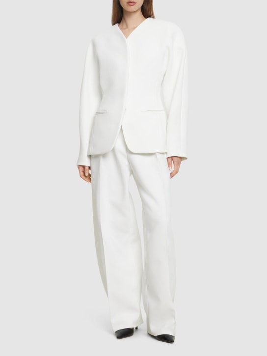 Jacquemus: La Veste Ovalo cady collarless jacket - White - women_1 | Luisa Via Roma