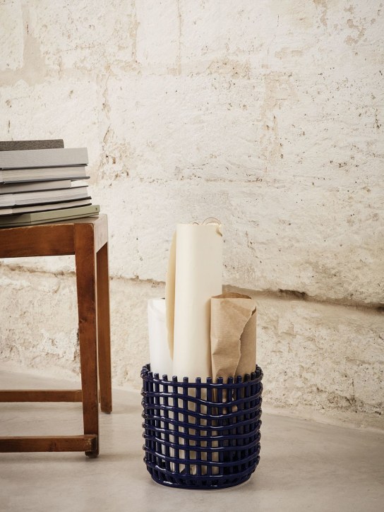 Ferm Living: Small ceramic basket - Blue - ecraft_1 | Luisa Via Roma